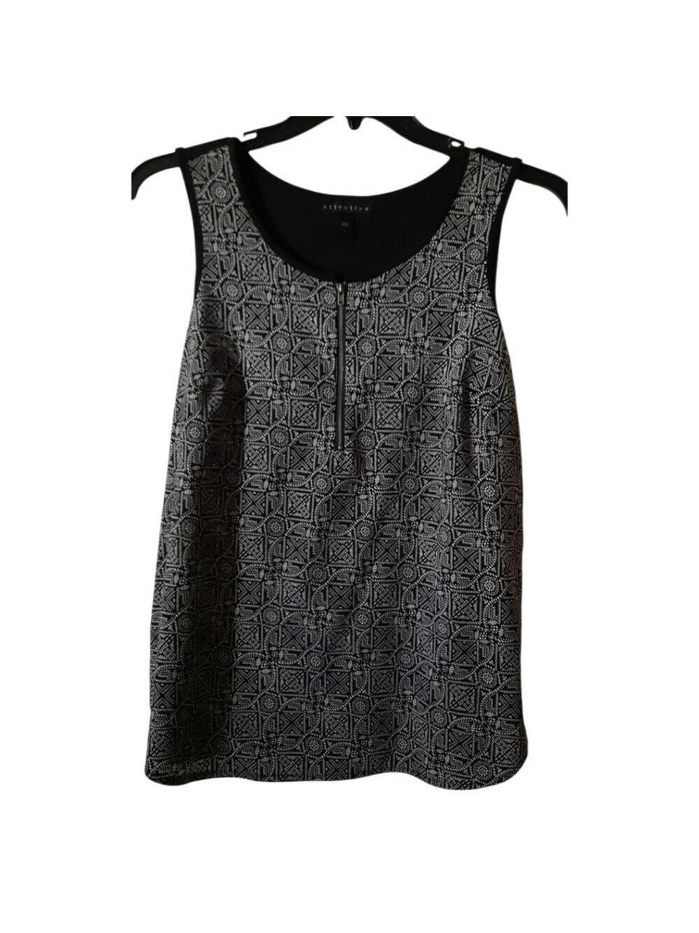Attention Sleeveless Blouse Large